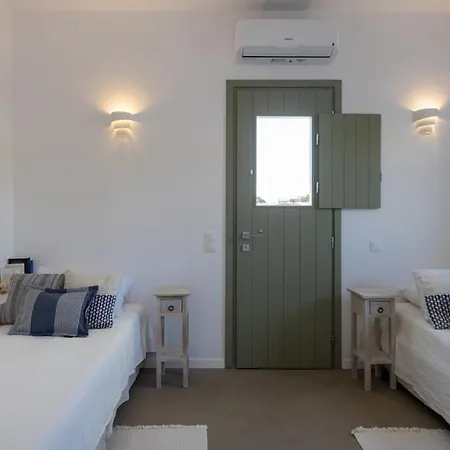 Villa Gaia - Design And Convivial Paraspori (Paros)