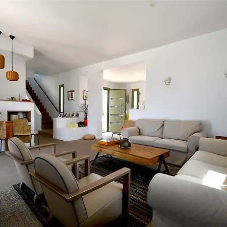Gaia - Design And Convivial Villa Paraspori (Paros)